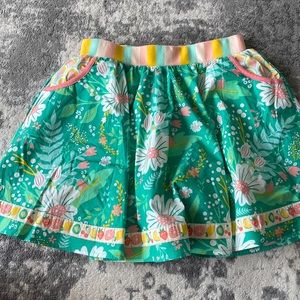 Wildflowers fruity Skirt Sz 12- with pockets, like new condition